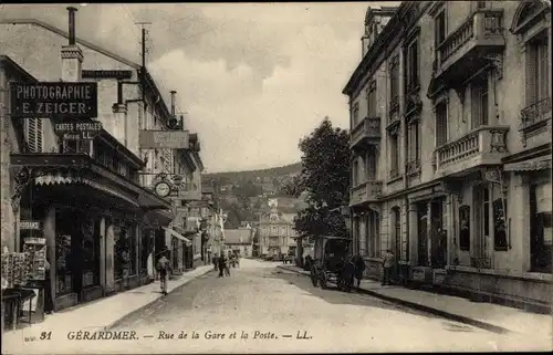 Ak Gérardmer Lothringen Vosges, Rue de la Gare et la Poste
