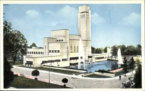 Ak Hilversum Nordholland Niederlande, Stadhuis, Springbrunnen