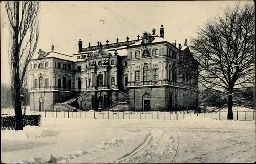 Ak Dresden Zentrum Altstadt, Winteransicht, Palais im Kgl. Großen Garten