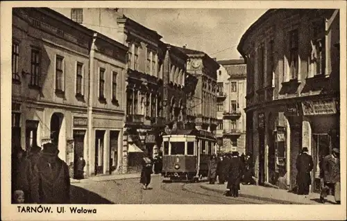 Ak Tarnów Tarnau Polen, Walowa, Straßenansicht, Straßenbahn
