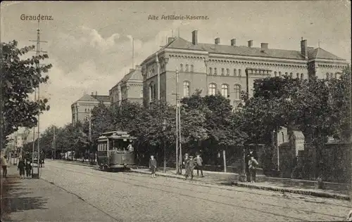 Ak Grudziądz Graudenz Westpreußen, Alte Artillerie Kaserne, Straßenbahn