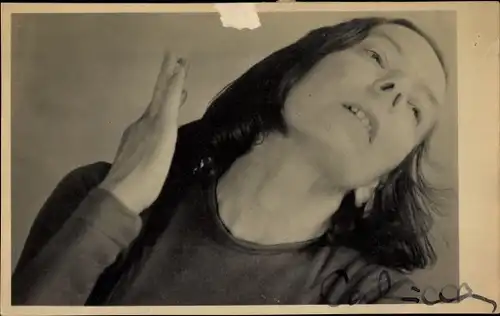 Foto Tänzerin Gret Palucca, Gründerin der Palucca Hochschule für Tanz Dresden, Autogramm