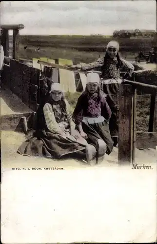 Ak Marken Nordholland Niederlande, Mädchen in Trachten