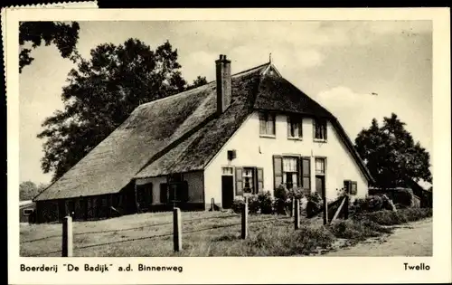 Ak Twello Voorst Gelderland, Boerderij De Badijk a. d. Binnenweg