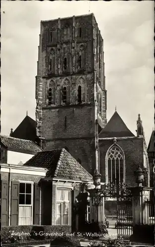 Ak Zutphen Gelderland, 's-Gravenhof met St. Walburgtoren