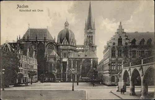 Ak Aachen in Nordrhein Westfalen, Katschhof mit Dom