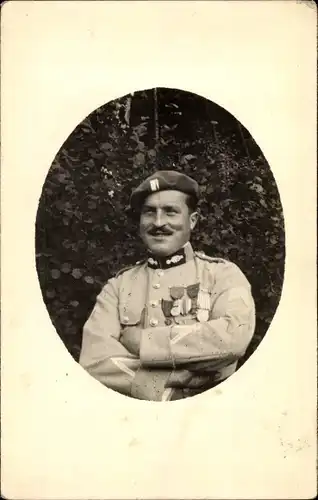 Foto Ak Strasbourg Straßburg Elsass Bas Rhin, Französischer Soldat mit Orden, Portrait