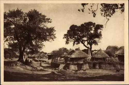 Ak Kandi Benin, Blick auf ein Eingeborenen Dorf, Hütten