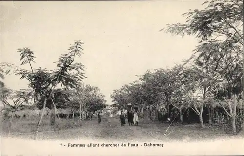 Ak Dahomey Benin, Frauen, die das Wasser suchen