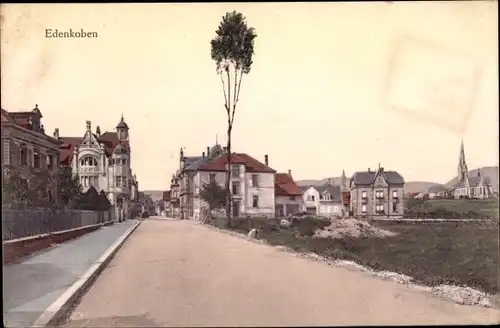 Ak Edenkoben Rheinland Pfalz, Straßenpartie, Wohnhäuser und Kirche