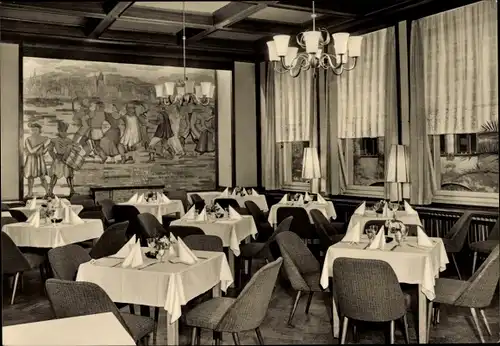 Ak Zwickau in Sachsen, HO-Gaststätte Ring-Cafe, Blick in den Gastraum