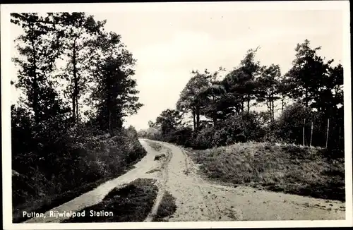 Ak Putten Gelderland, Rijwielpad Station