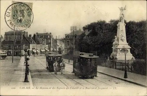 Ak Calais Pas de Calais, Boulevard Jacquard, Monument des Enfants de Calaisis, tramway, Pferdebahn