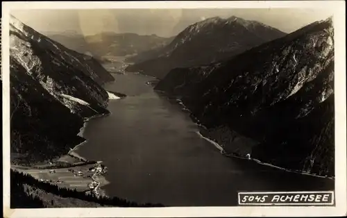 Ak Eben am Achensee in Tirol, Blick aus der Vogelschau, Gebirge, Achensee