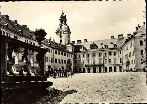 Ak Rudolstadt in Thüringen, Schlosshof der Heidecksburg