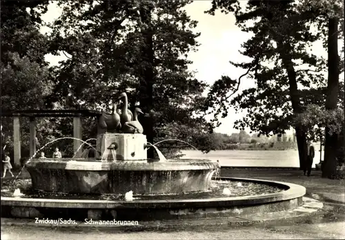 Ak Zwickau in Sachsen, Schwanenbrunnen