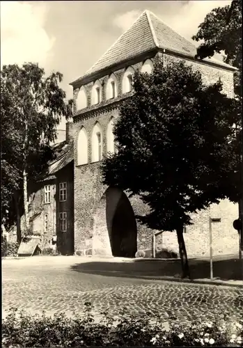 Ak Stralsund in Vorpommern, Kniepertor der Stadtbefestigung