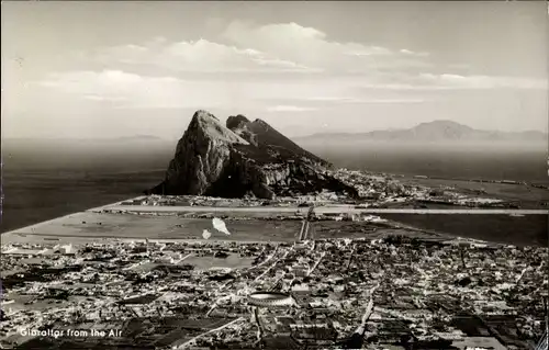 Ak Gibraltar, Blick aus der Luft