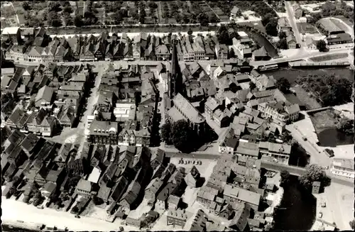 Ak Buxtehude in Niedersachsen, Fliegeraufnahme, St. Petri Kirche, Blick über die Dächer der Stadt