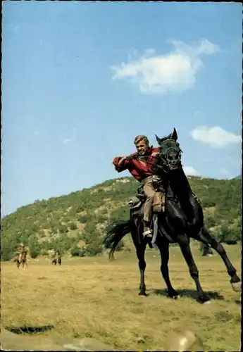 Ak Schauspieler Götz George, Filmszene Der Schatz im Silbersee, Fred zu Pferd