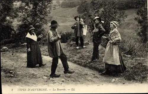 Ak Auvergne, Tänzer in Trachten, Bourree