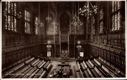 Ak City of Westminster London England, The House of Lords, Innenansicht