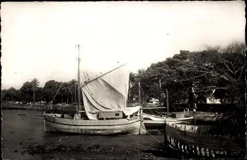 Ak Conakry Konakry Guinea, La Corniche Cutter