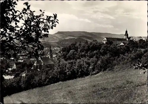 Ak Rudolstadt in Thüringen, Ortsansicht mit Heidecksburg und Stadtkirche