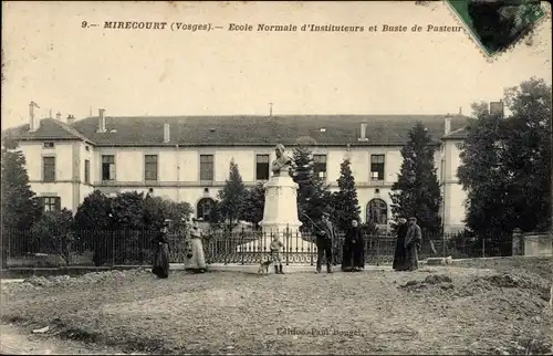 Ak Mirecourt Lothringen Vosges, Schule, Denkmal