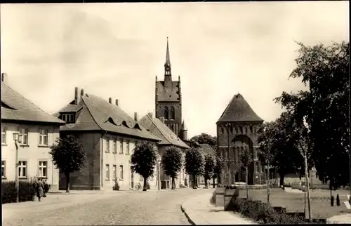 Ak Stadt Usedom, Teilansicht, Tor, Kirchturm