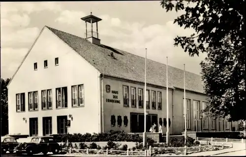 Ak Ostseebad Ahlbeck  Heringsdorf Usedom, FDGB Erholungsheim Haus der Erholung, Außenansicht