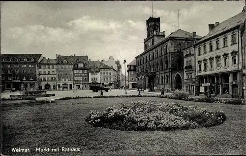 Ak Weimar in Thüringen, Markt mit Rathaus