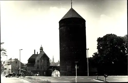 Foto Ak Freiberg in Sachsen, Stadttor, Turm, Straßenpartie