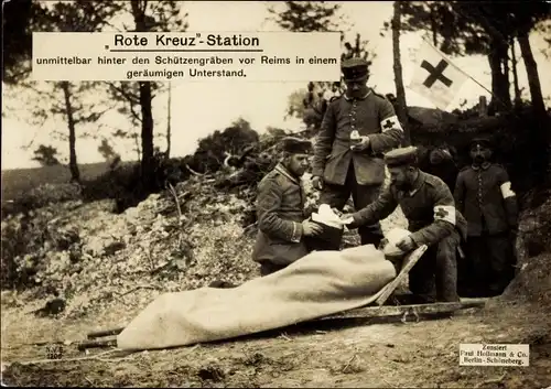 Ak Reims Marne, Rote Kreuz Station, Sanitäter, verwundeter Soldat, I WK