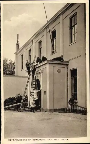 Ak Neerbosch Nijmegen Gelderland, Waisenhaus Elim, Kupferschmiede und Maler bei der Arbeit