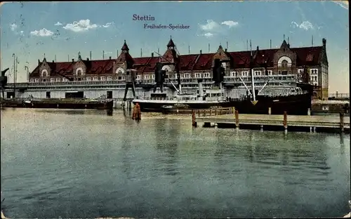 Ak Szczecin Stettin Pommern, Schiffe im Freihafen vor Speicher