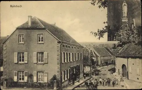 Ak Rohrbach lès Bitche Lothringen Moselle, Straßenpartie, Gnadenbild