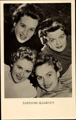 Ak Sängerinnen Sunshine Quartett, Portrait