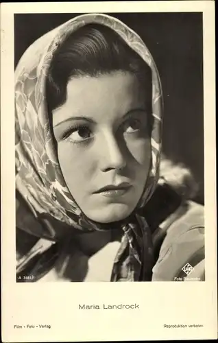 Ak Schauspielerin Maria Landrock, Portrait mit Kopftuch, Film Foto Verlag A 3461/1, UfA