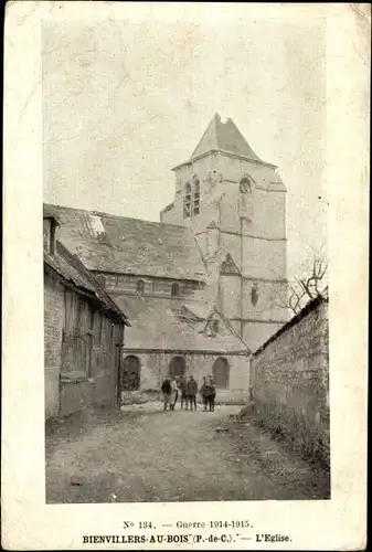 Ak Bienvillers im Bois Pas de Calais, die Kirche