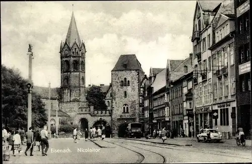 Ak Lutherstadt Eisenach in Thüringen, Nicolaitor, Straßenszene