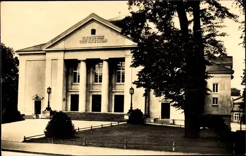 Ak Neustrelitz in Mecklenburg, Landestheater, Friedrich-Wall-Theater