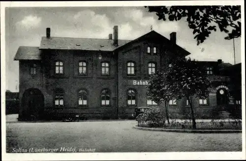 Ak Soltau Lüneburger Heide Niedersachsen, Bahnhof, Straßenseite