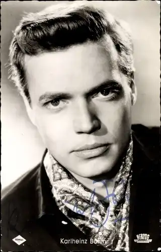 Ak Schauspieler Karlheinz Böhm, Portrait, Kitty und die große Welt, Autogramm