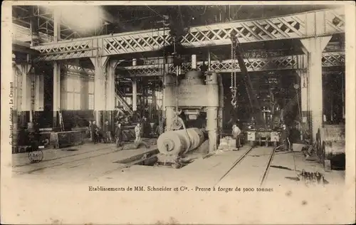 Ak Le Creusot Saône et Loire, Schneider-Fabriken, 3000-Tonnen-Schmiedepresse