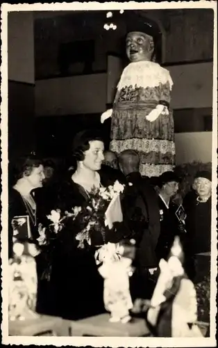 Ak Königin Astrid von Belgien, Astrid von Schweden