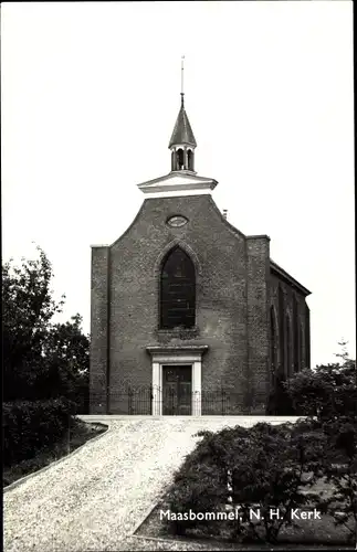 Ak Maasbommel West Maas en Waal Gelderland, Ned. Herv. Kerk