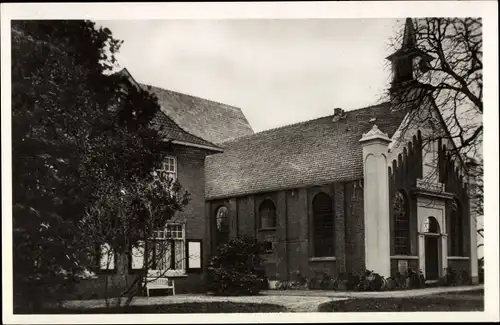 Ak Wezep Gelderland Niederlande, Herv. Kerk met Pastorie