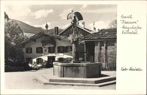 Ak Mayrhofen im Zillertal Tirol, Gasthof Kramer, Brunnen
