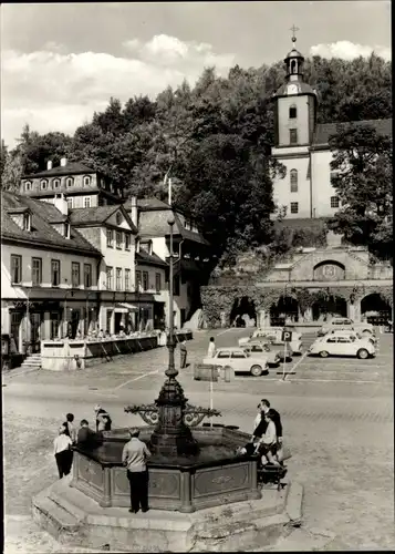 Ak Leutenberg in Thüringen, Marktplatz, Brunnen, Kirche